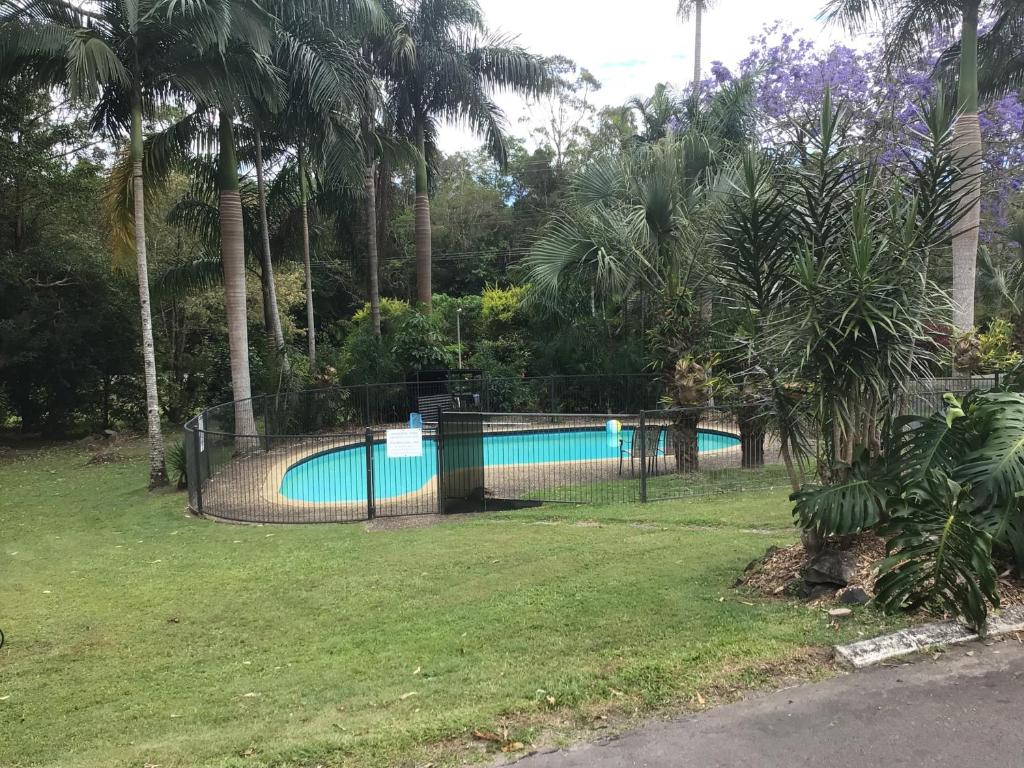 Bazén v ubytování Buderim Fiesta Motel nebo v jeho okolí