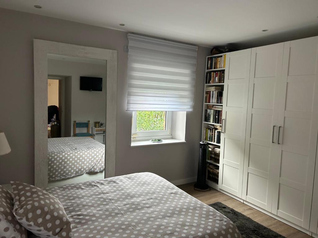 Lekuona - Standard Double Room With Shared Bathroom
