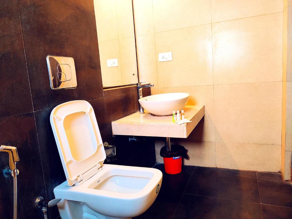 Koupelna v ubytování Yuvraj Palace Inn