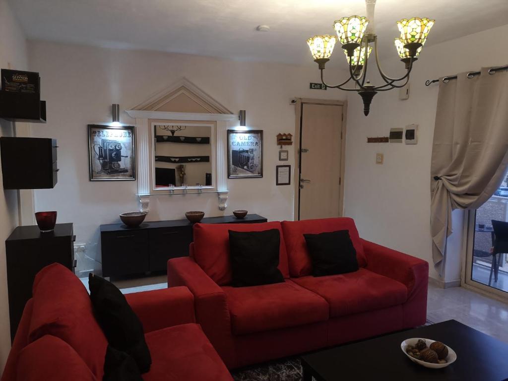 Posezení v ubytování Village Corner 3 bedroom apartment with Garage
