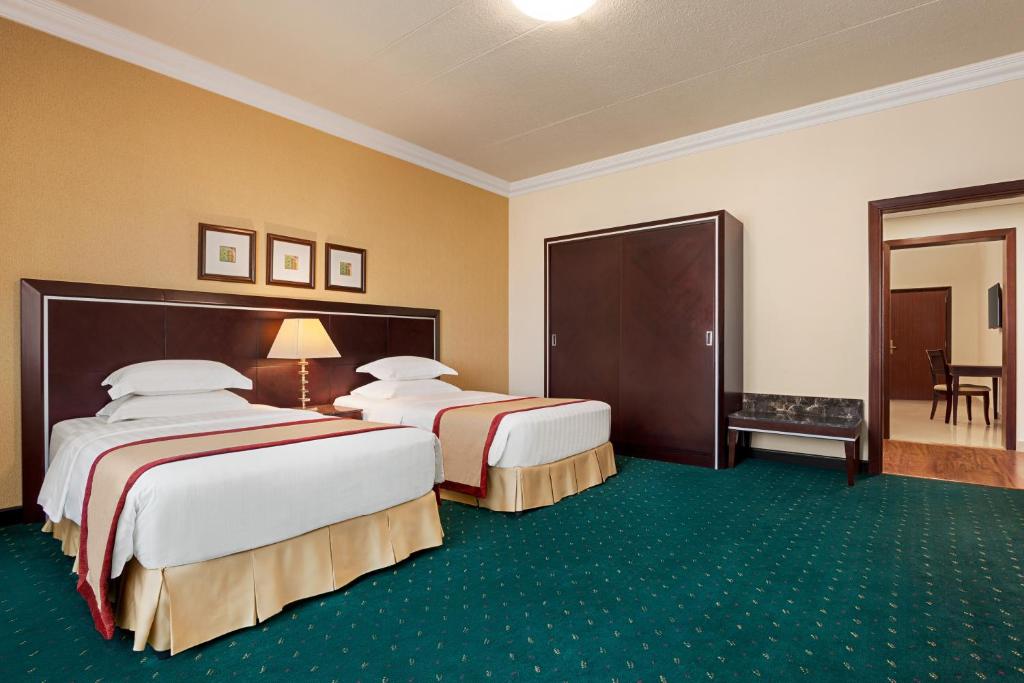 Eastyard Dammam Hotel - Formerly Ramada by Wyndham Dammam - アンバサダー スイート