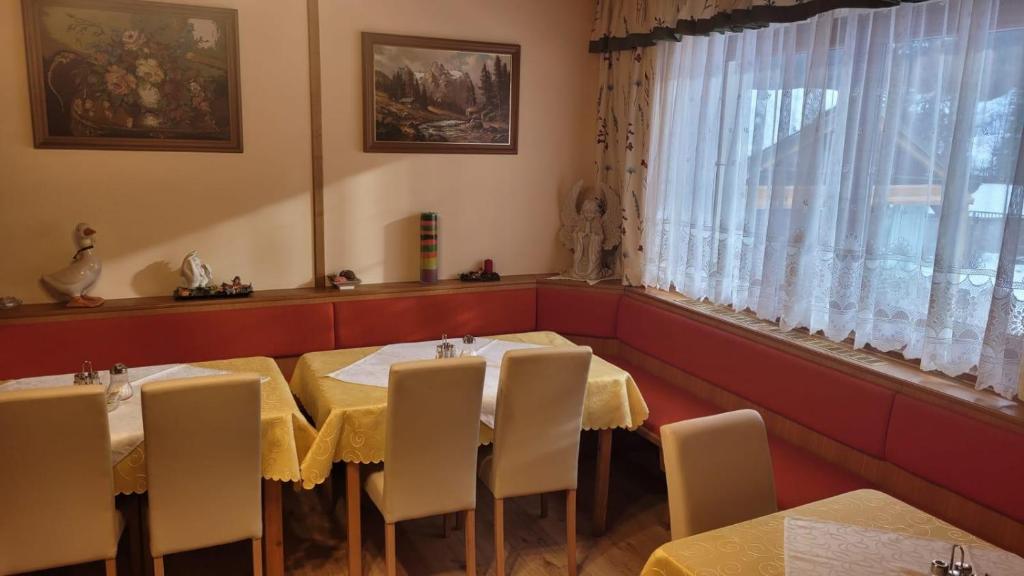 Posezení v ubytování Gästehaus Raab