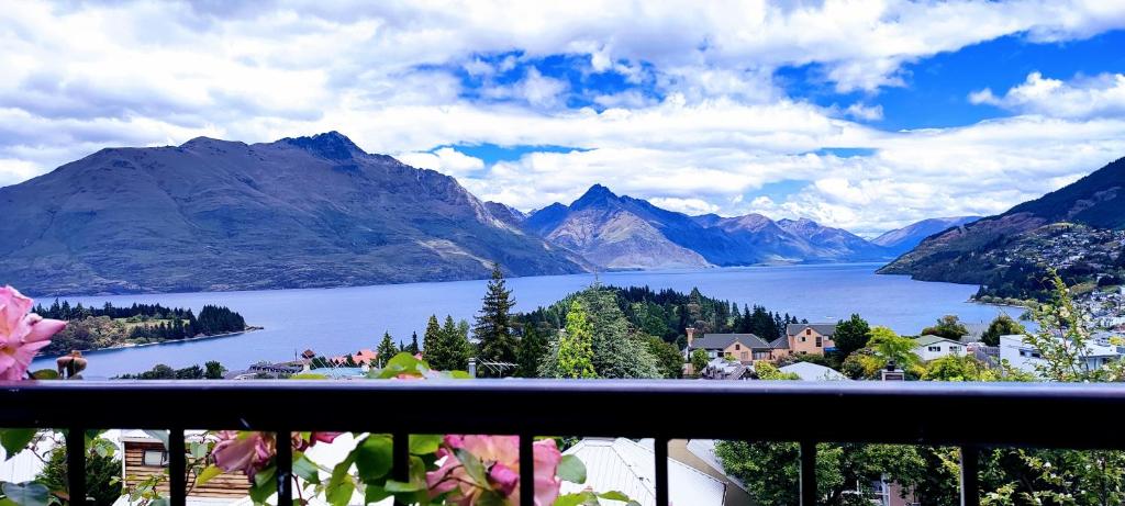 Picture Idea: Beautiful Lake Views Apartment Queenstown Updated Prices 2026