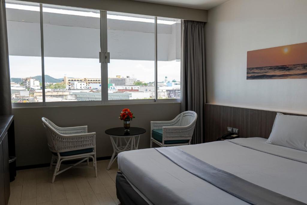 Pearl Hotel Phuket - Resim 11