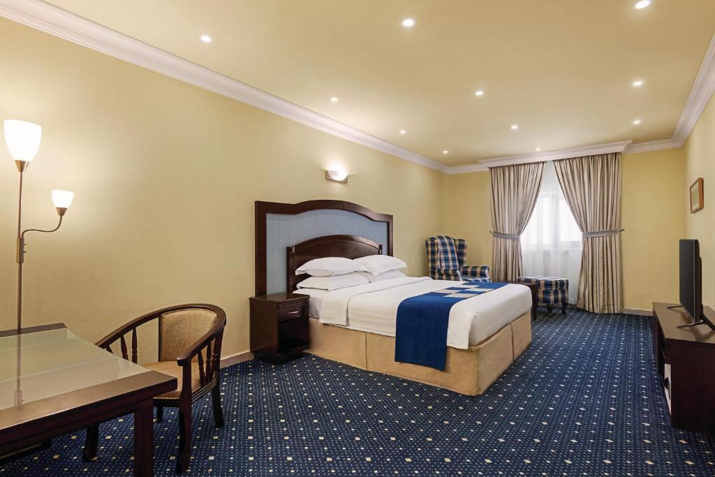 Howard Johnson Dammam Hotel - Superior King Oda - Sigara İçilmez