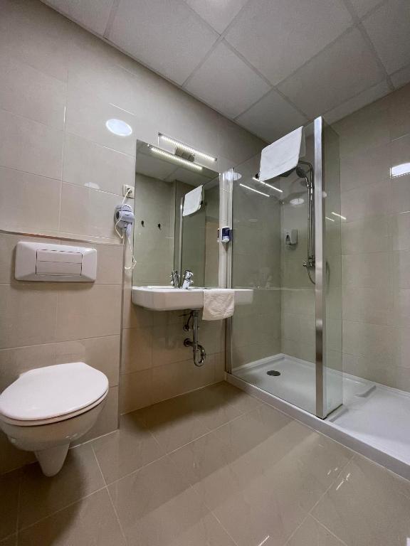 Kúpeľňa v ubytovaní OPERA16 Guestrooms