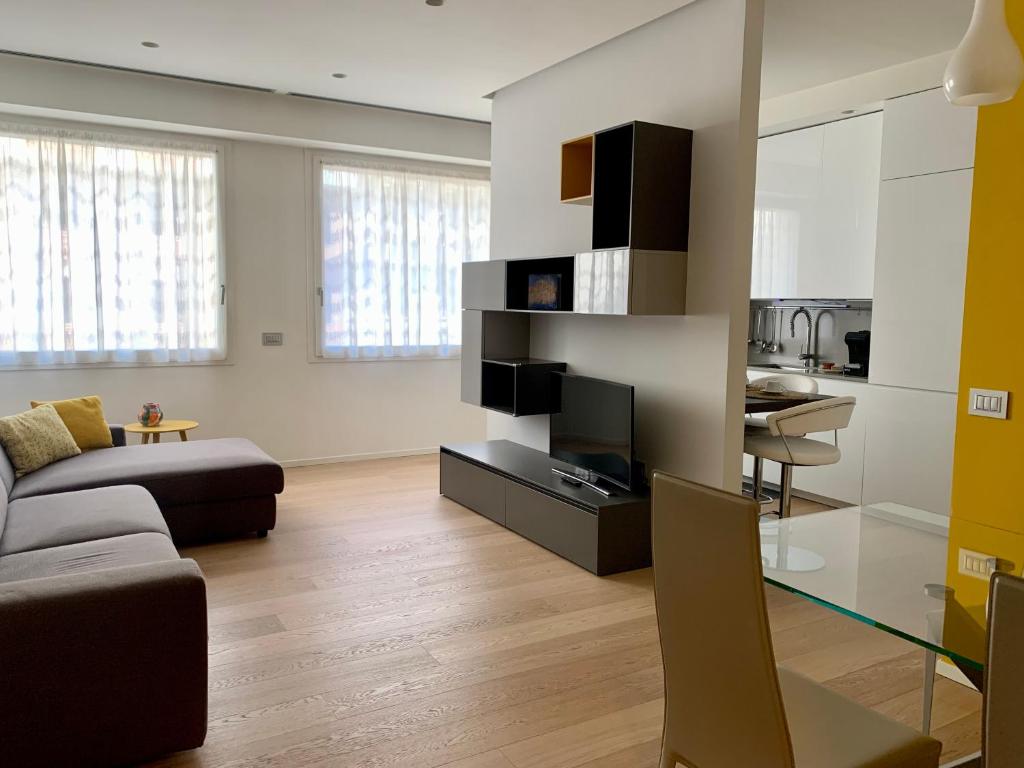 Fifty Eight Milan Duomo - 1