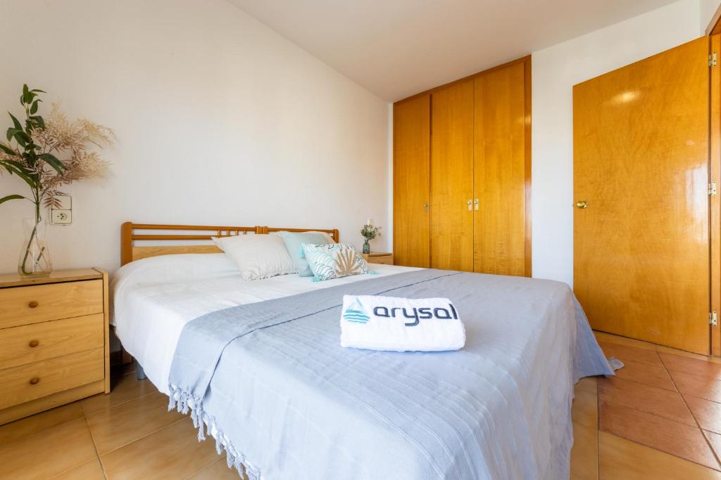 A bed or beds in a room at Córdoba con bonitas vistas