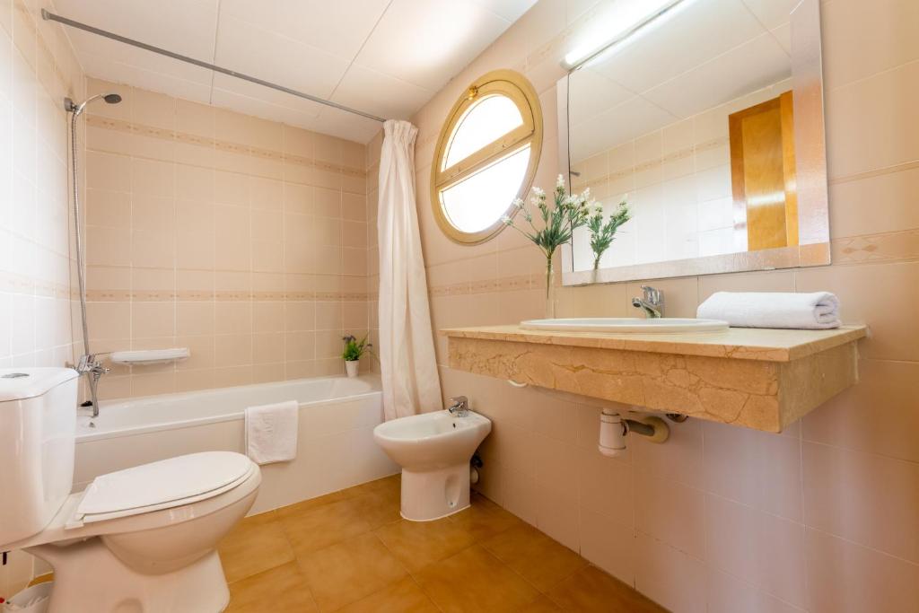 A bathroom at Córdoba con bonitas vistas