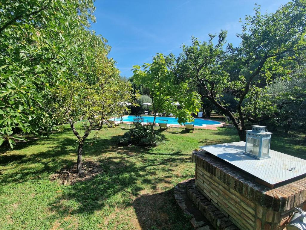 Bazén v ubytování Villa Vignacce - Boutique Country Resort nebo v jeho okolí