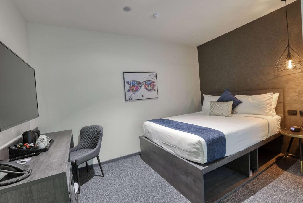 Microtel by Wyndham Wellington photo