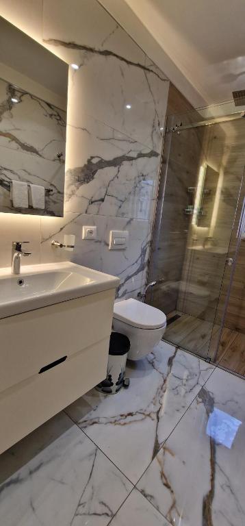 Arkle Apartment 1 - Image 3