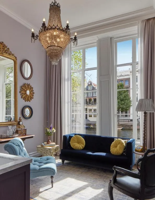 Superior King Suite