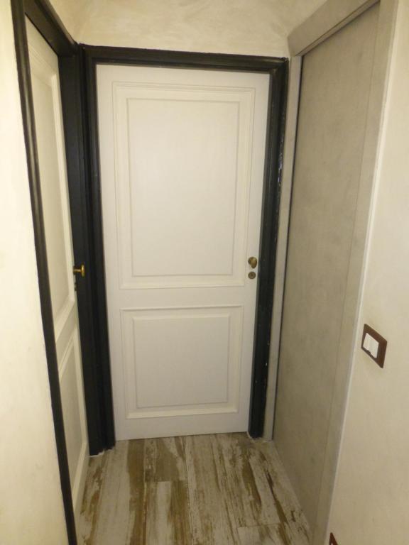 Фотография из галереи SALOTTO SUL MARE в Генуе