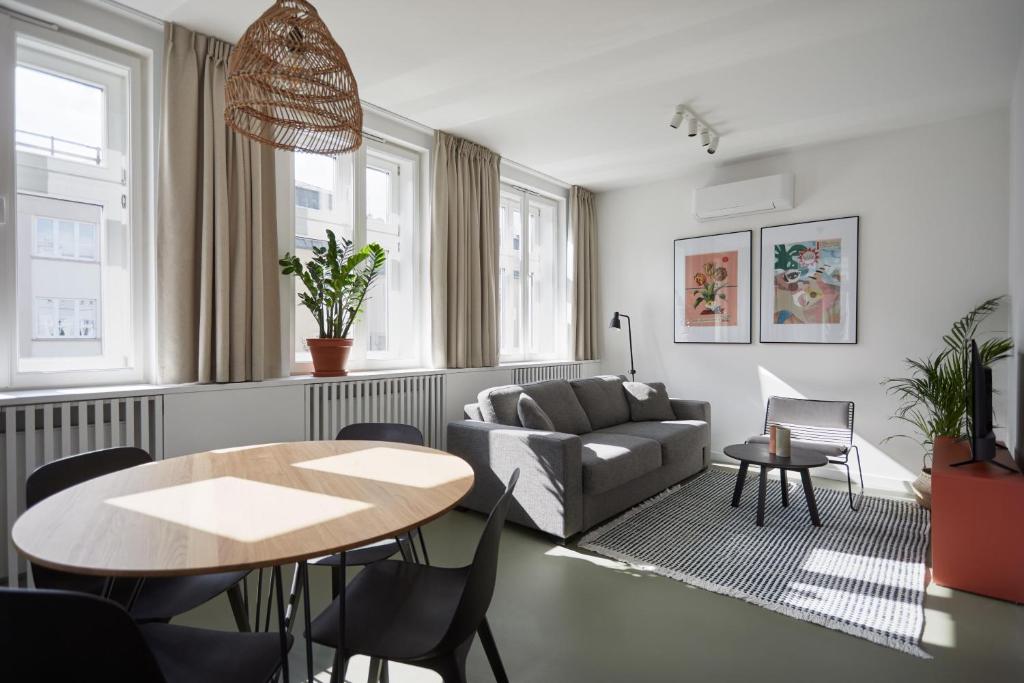 
One-Bedroom Apartment
