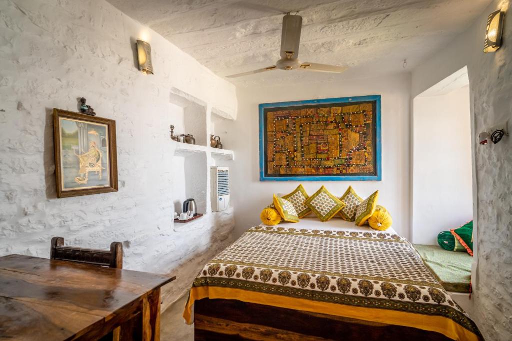 Postel nebo postele na pokoji v ubytování Hotel Desert Boy's - Royal Stay On Fort