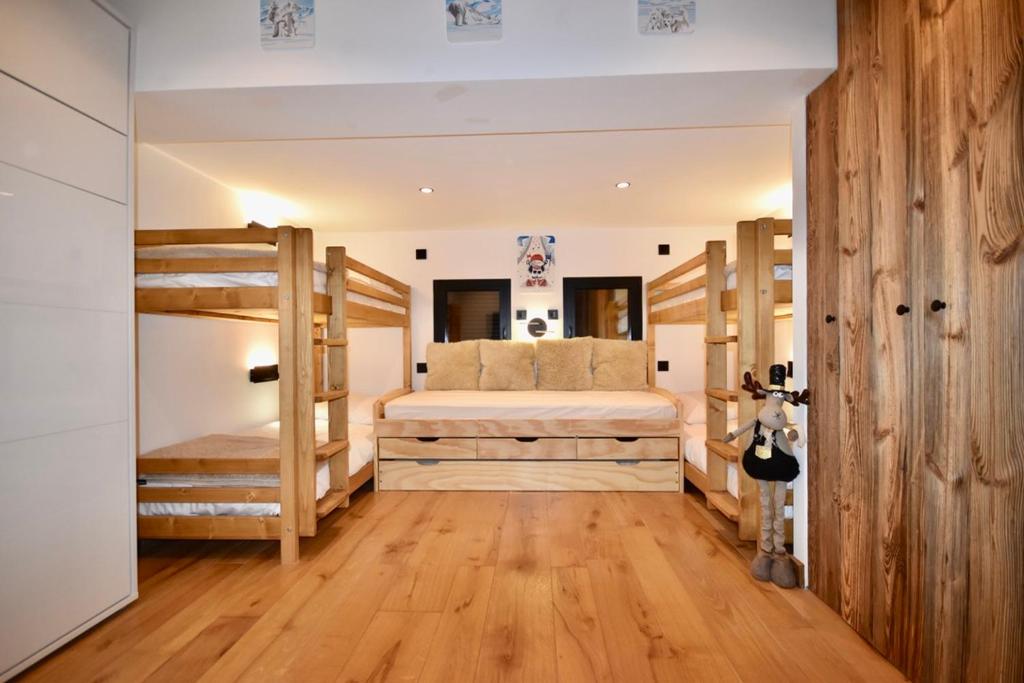 Fotografia z galérie ubytovania Chalet de luxe avec magnifique vue à Courchevel, 5 chambres, 15 pers v destinácii Courchevel