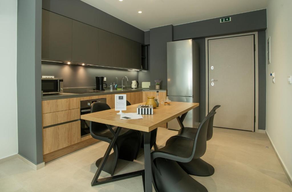 Celine Luxury Apartments & Suites - 4