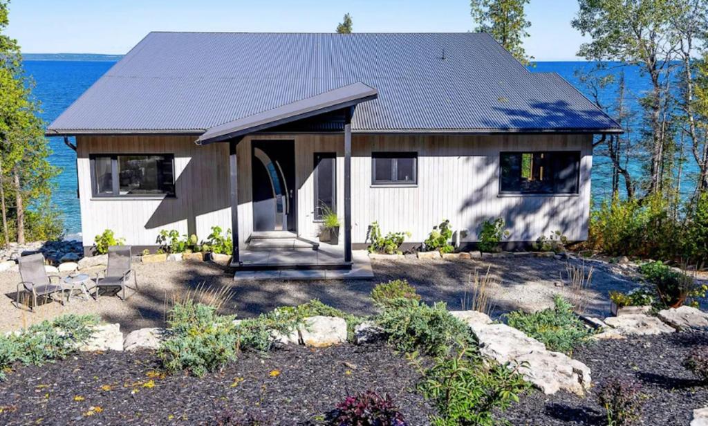 Bruce Peninsula Modern Luxury Waterfront Retreat, Cape Chin Обновени цени 2023