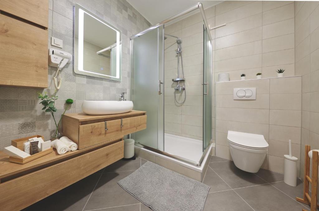 Chop Old House Hotel - 2