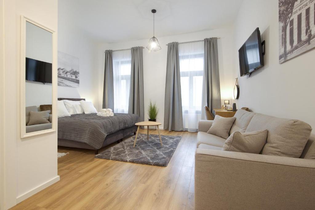 Chop Old House Hotel - 6