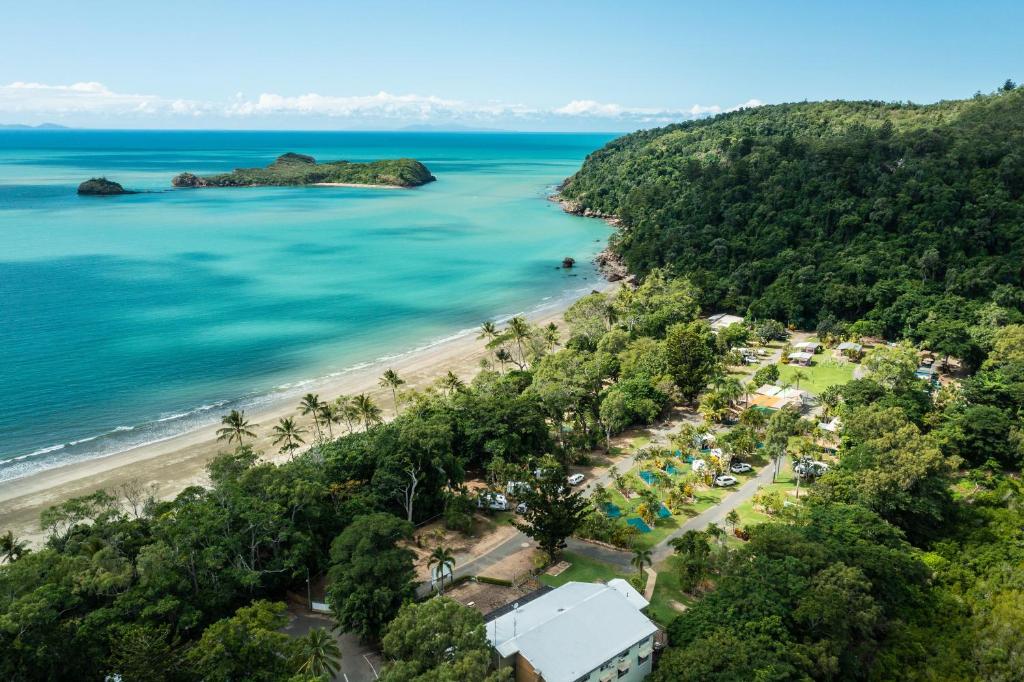 Cape Hillsborough Nature Tourist Park, Seaforth (updated prices 2024)