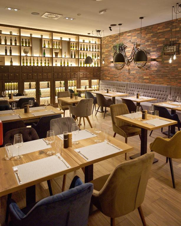 Chop Old House Hotel - 12