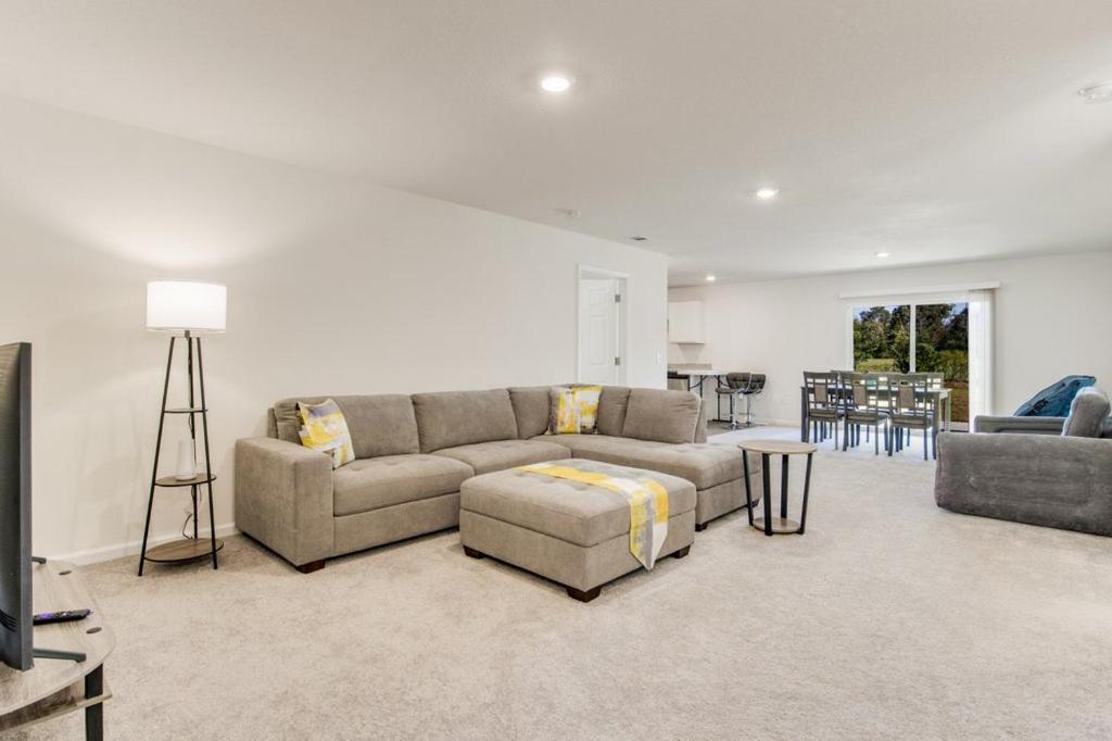 New Construction Bright and Spacious 4 Bedrooms, Pensacola (updated prices 2024)