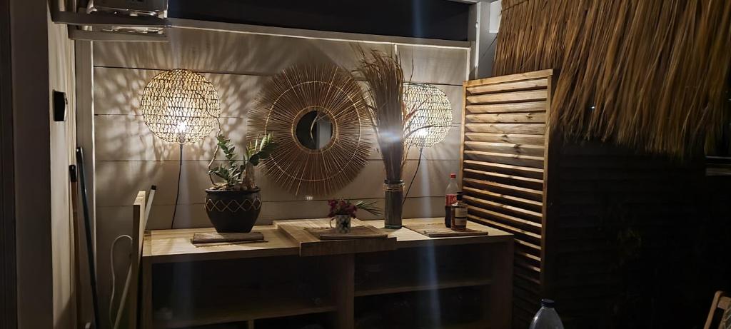 Koupelna v ubytování studio cosi, jardin privé, vue magique depuis piscine à débordement de la résidence
