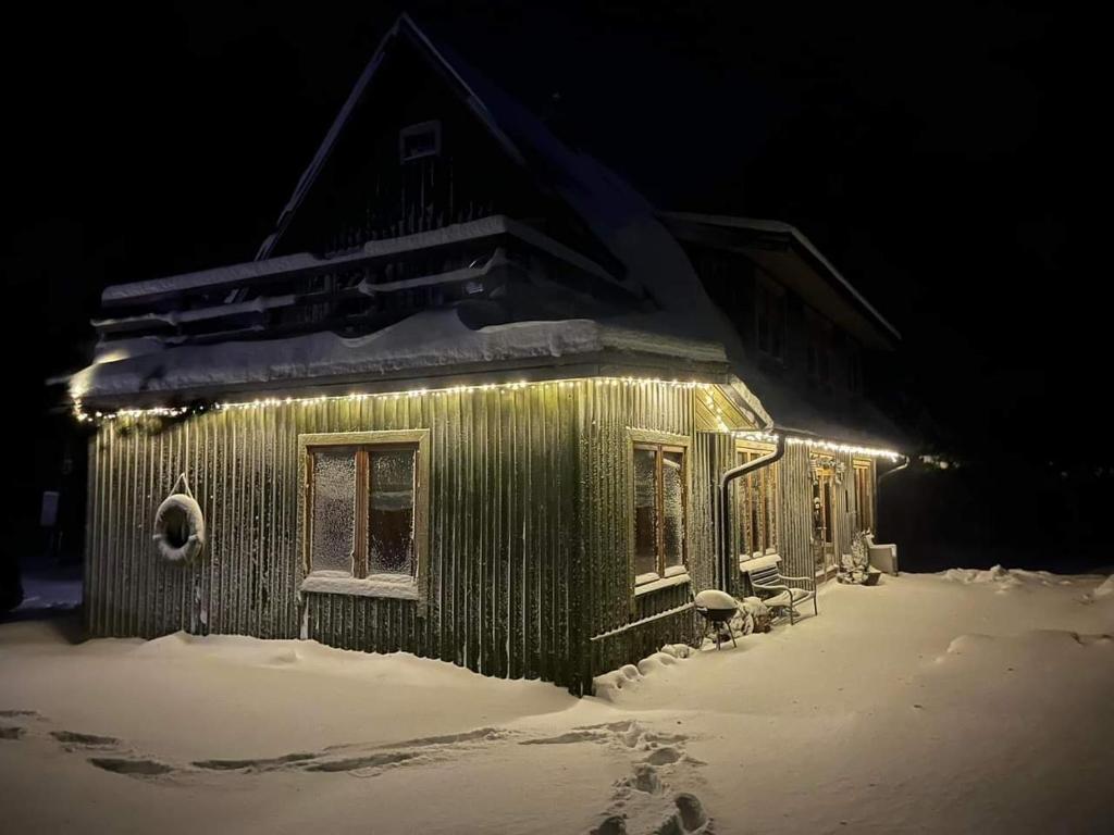 Samblatalu Homestay v zimě