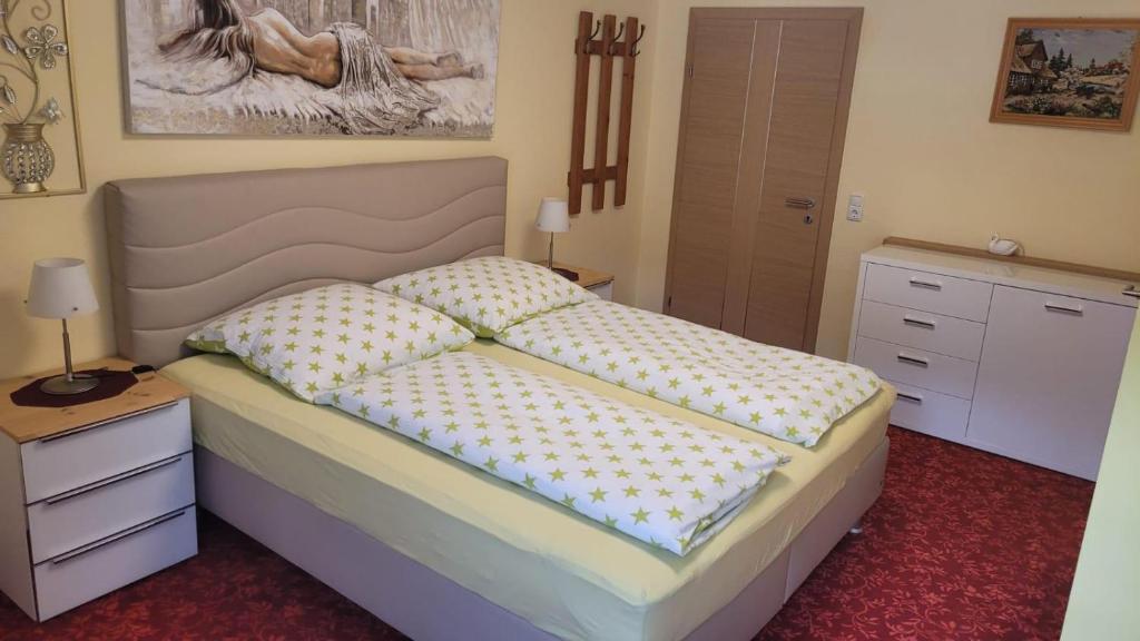 Postel nebo postele na pokoji v ubytování Gästehaus Raab