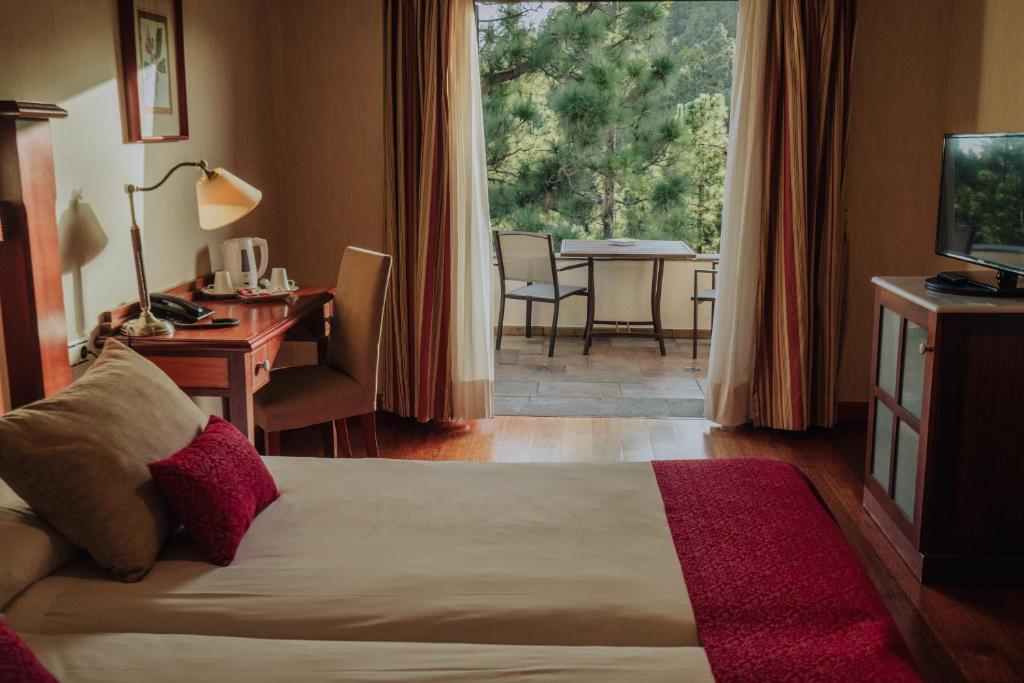 Hotel Spa Villalba - Attic Room With Garden View