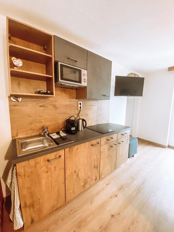 Alpenappartements Schwalbennestl - 10