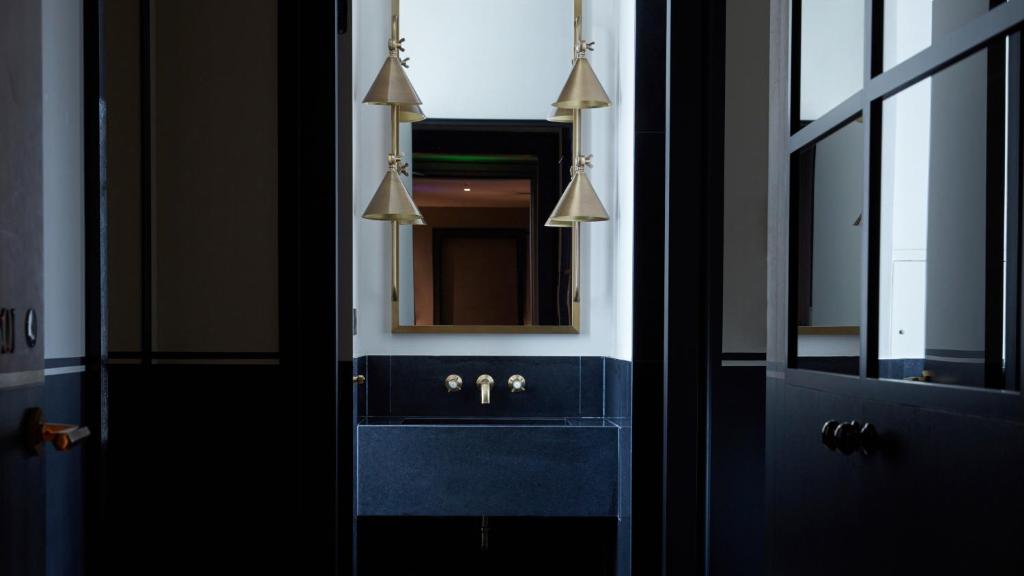 Monsieur George Hotel & Spa - Champs-Elysées - 17