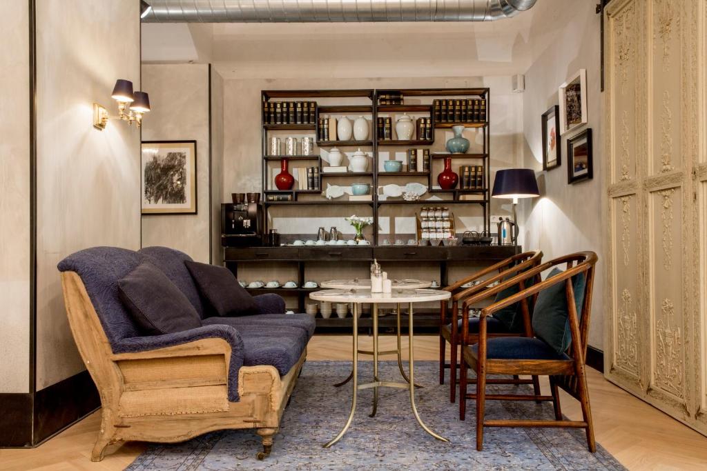 Hotel Midmost by Majestic Hotel Group - Resim 12