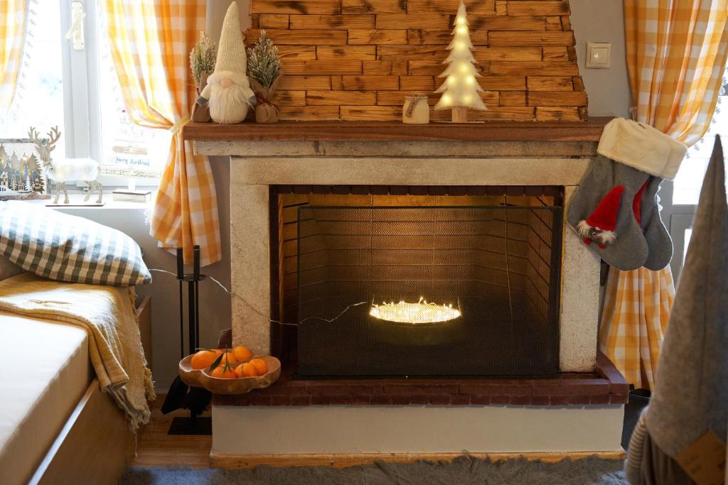 Fotografia z galérie ubytovania Dandy Villas Dimitsana - a family ideal charming home in a quaint historic neighborhood - 2 fireplaces for romantic nights v destinácii Dimitsana