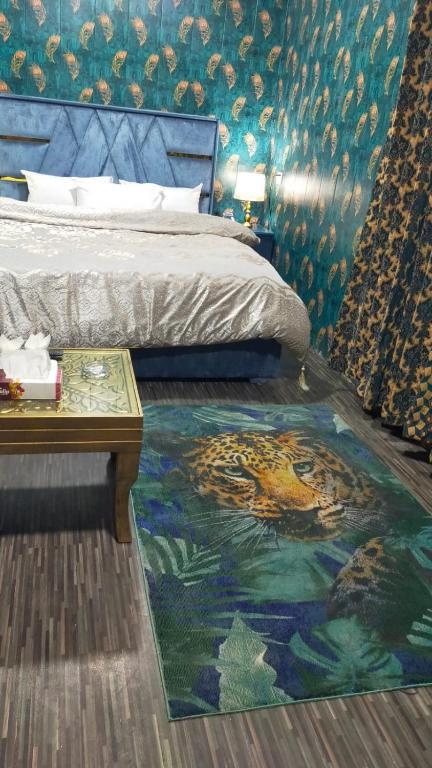 Royal Luxury Hotel Lahore - Standard Double Room