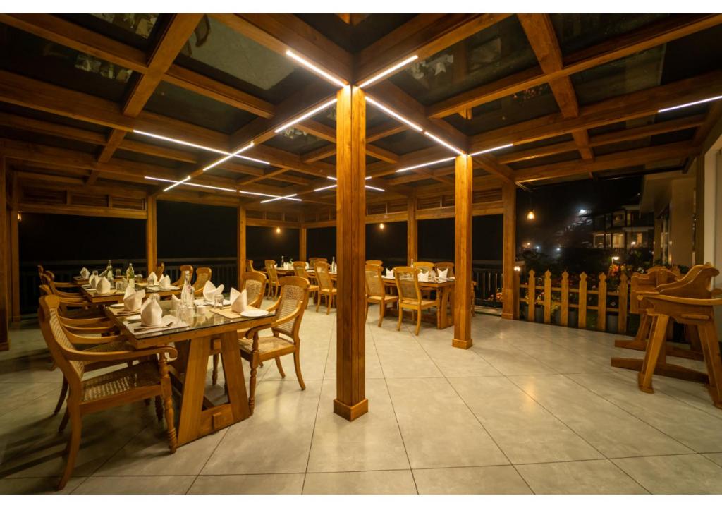 Restaurace v ubytování Chandys Drizzle Drops - Munnar Top Station