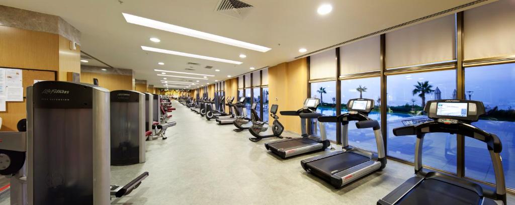 The fitness centre and/or fitness facilities at The Green Park Pendik