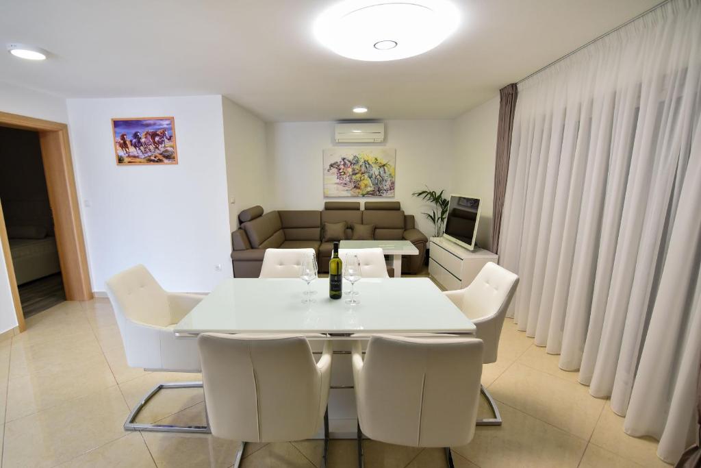 Posezení v ubytování Apartments Sana