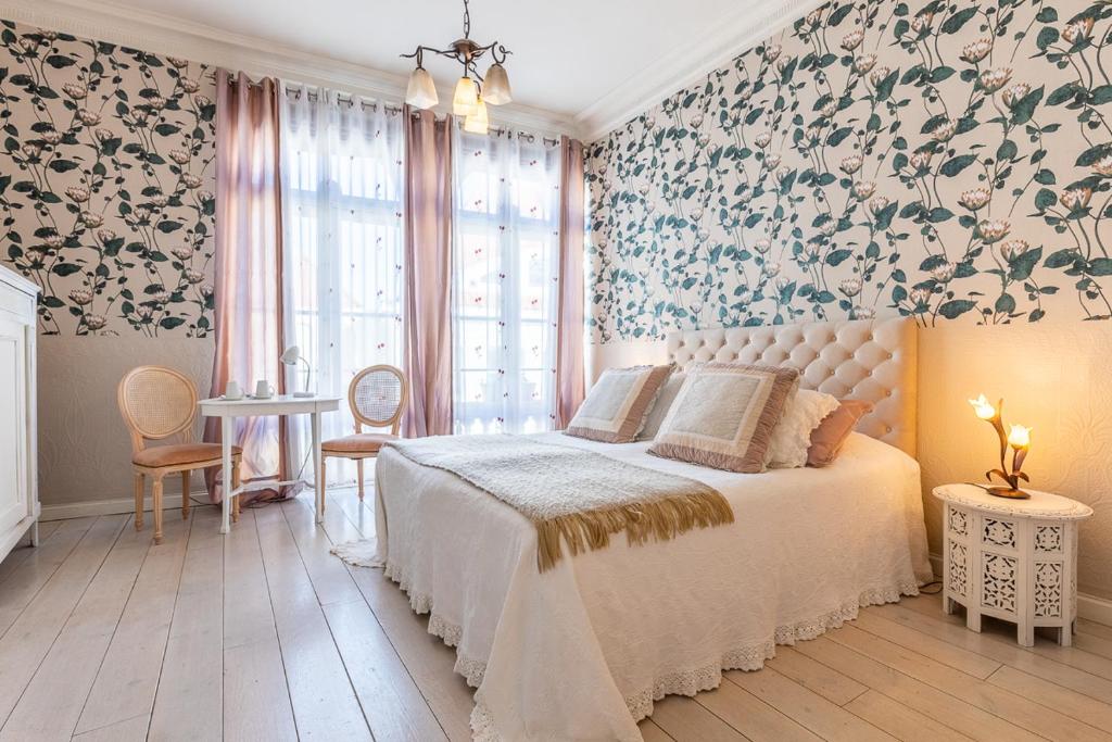 Postel nebo postele na pokoji v ubytování B&B Yasmine Brugge