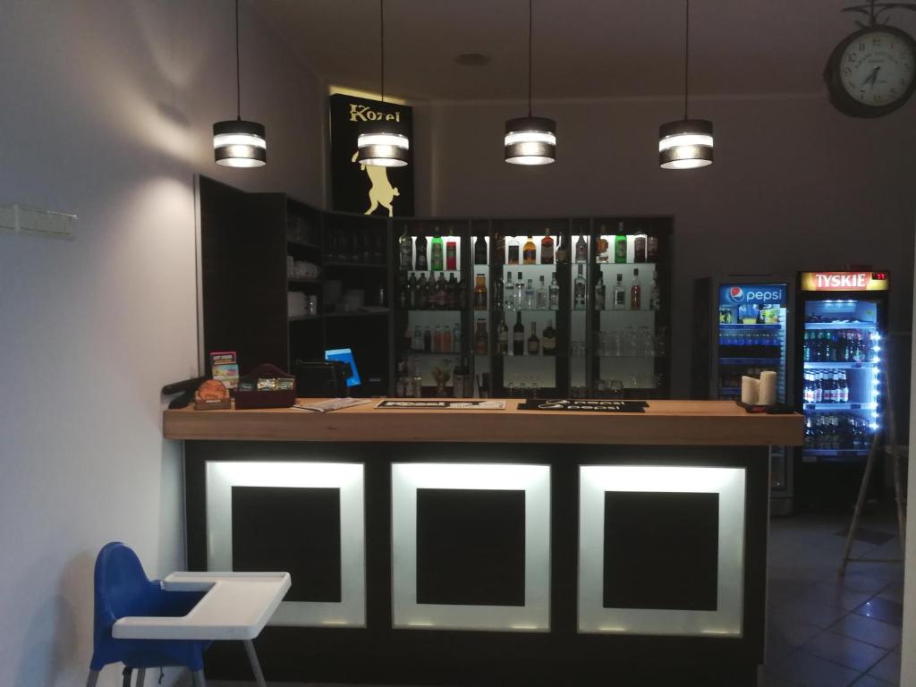 Lounge alebo bar v ubytovaní Hotel Na Wzgórzu