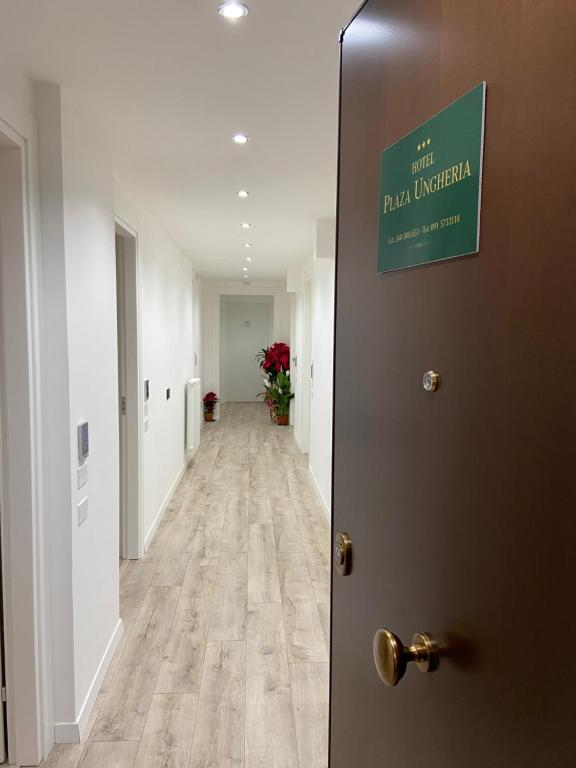 Hotel Plaza Ungheria - Resim 45