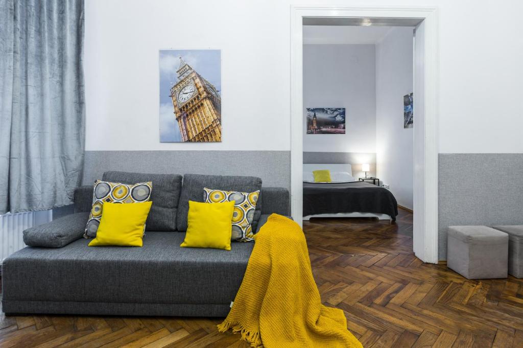 Wawel Cracow Old City Apartments - Friendhouse Apartments - Two-Bedroom Apartment - Zwierzyniecka Street 17
