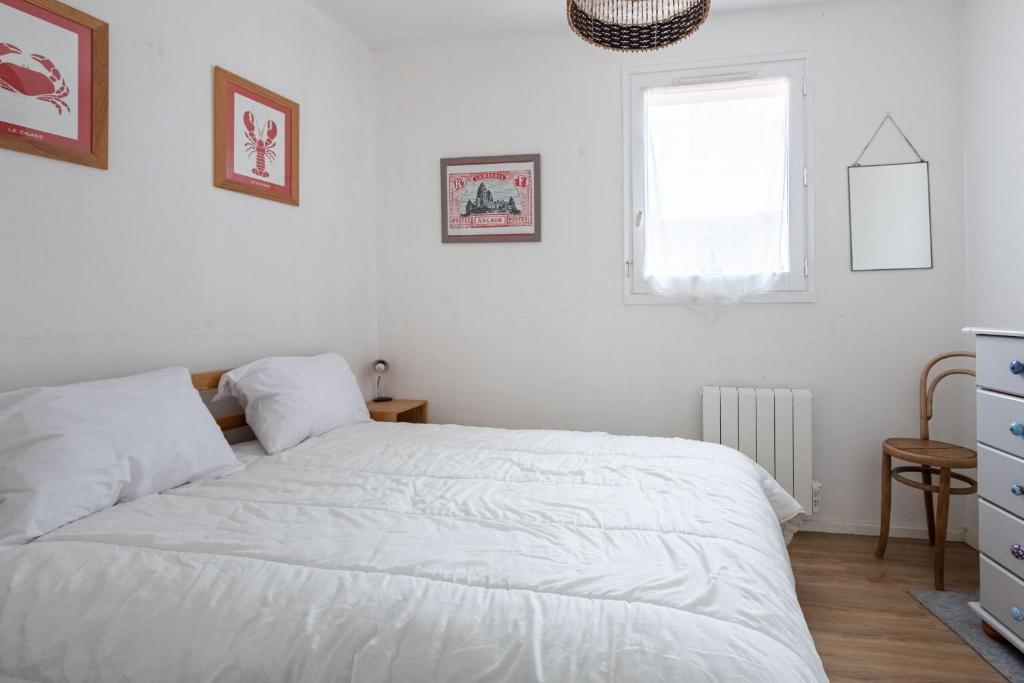Posteľ alebo postele v izbe v ubytovaní Maison pour 6 - Noirmoutier - Terrasse