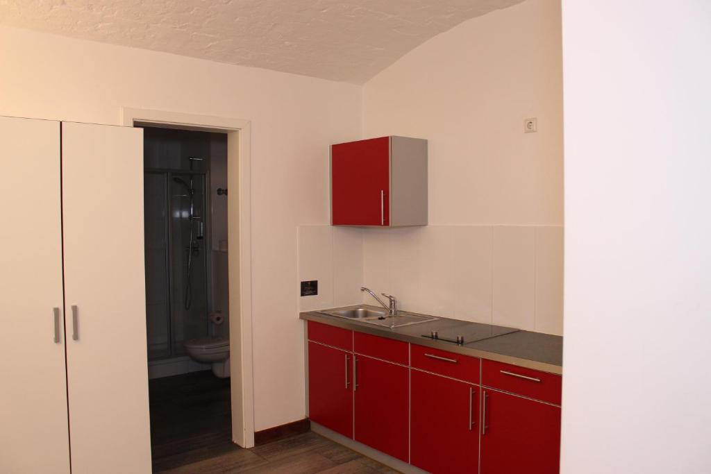 Kuchyň nebo kuchyňský kout v ubytování GLS Studio Hotel Berlin