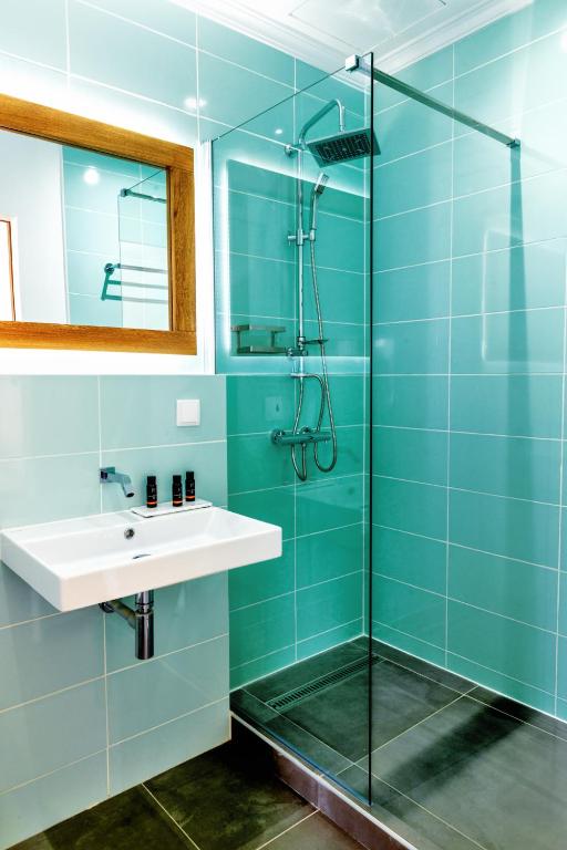 Koupelna v ubytování Art Hotel