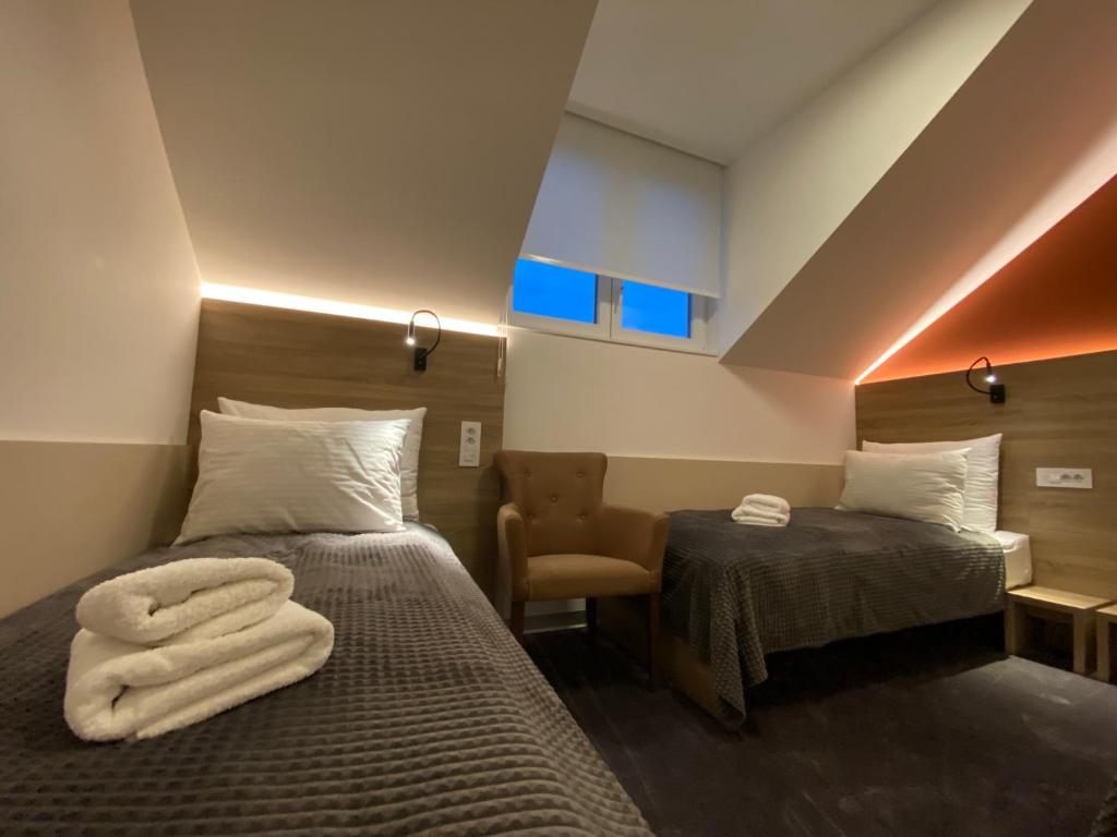 Konak Stella - Driepersoonskamer Met Badkamer