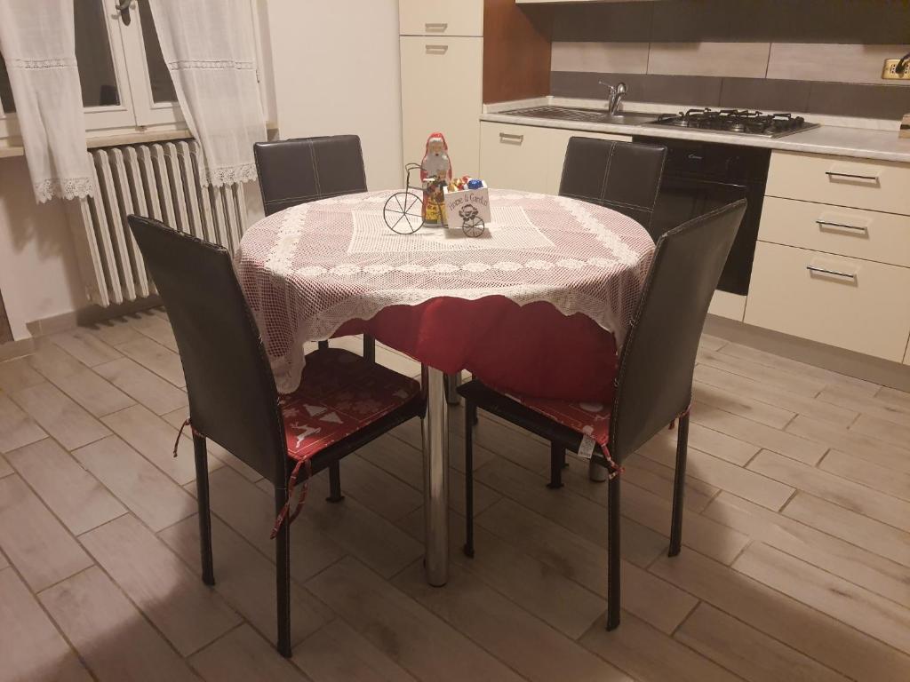 Kuchyň nebo kuchyňský kout v ubytování La corte delle fate