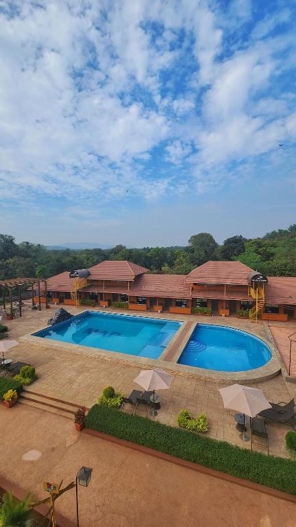 Bazén v ubytování MAP RESORT nebo v jeho okolí